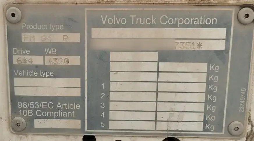 Volvo FMX 400 6x4 2023: Serial plate, number partly masked