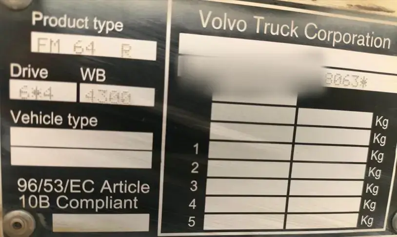Volvo FMX 400 6x4 2023: Serial plate, number partly masked
