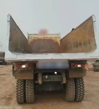 Volvo FMX 400 6x4 2023: Rear view